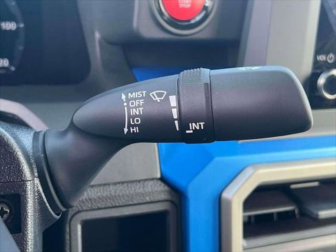 Certified 2025 Toyota Tacoma TRD Off-Road image 25