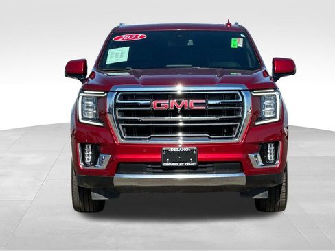 Used 2023 GMC Yukon SLT w/ SLT Premium Package image 8