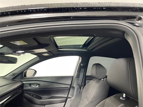 Used 2025 Honda Accord Sport image 16