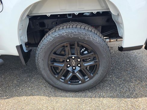 New 2026 Chevrolet Silverado 1500 LT Trail Boss w/ LPO, Dark Essentials Package AWD/4WD image 22