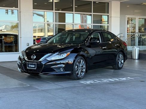 Used 2018 Nissan Altima 2.5 SR w/ SR Special Edition image 2