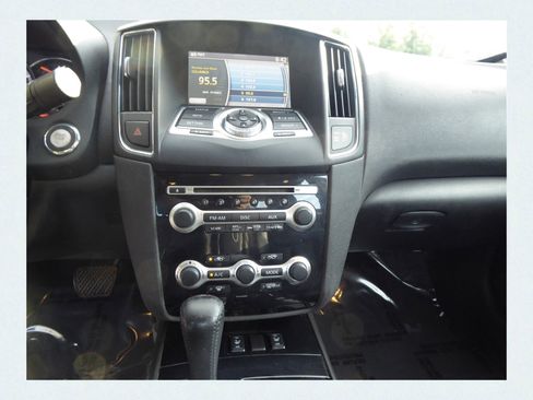 Used 2011 Nissan Maxima 3.5 SV image 24