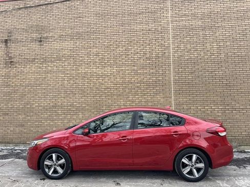 Used 2018 Kia Forte S image 27