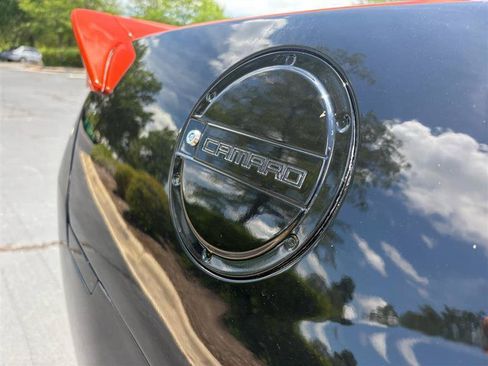 Used 2011 Chevrolet Camaro LS RWD image 13