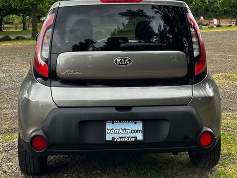 Used 2016 Kia Soul FWD image 8