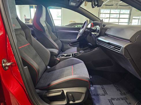 New 2026 Volkswagen GTI SE image 9