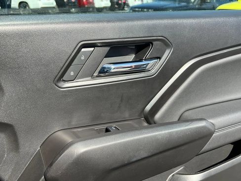 Used 2024 Chevrolet Colorado LT w/ LT Convenience Package AWD/4WD image 16