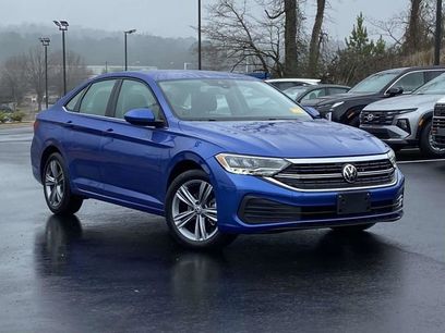 Used 2024 Volkswagen Jetta SE