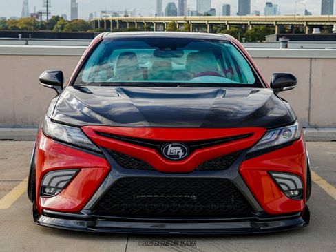 Used 2019 Toyota Camry XSE image 13