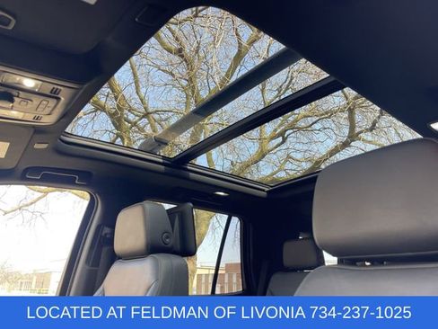 Used 2021 Chevrolet Tahoe Z71 w/ Luxury Package image 19