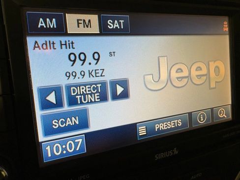 Used 2013 Jeep Wrangler Unlimited Sahara w/ Dual Top Group AWD/4WD image 31