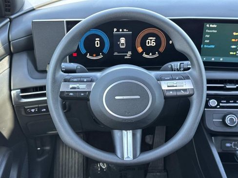 Certified 2025 Hyundai Santa Cruz SE image 8