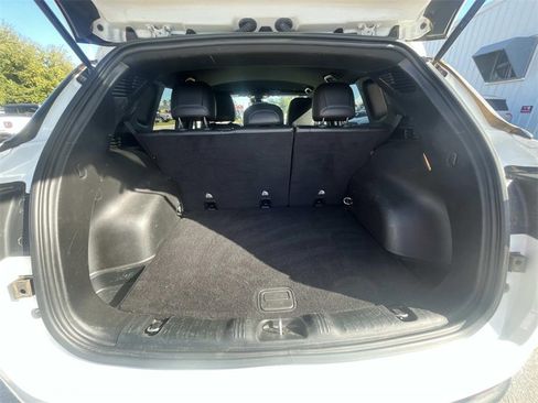 Used 2024 Jeep Compass Latitude image 15