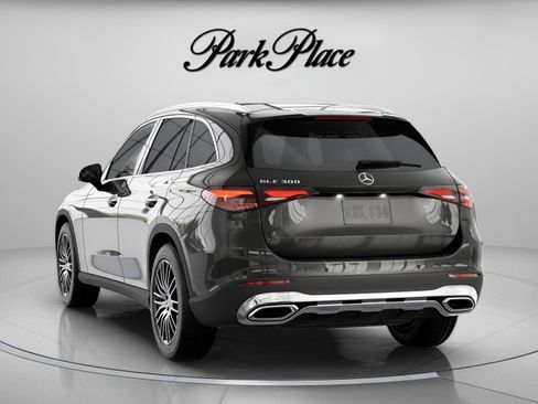 Used 2026 Mercedes-Benz GLC 300 4MATIC image 14