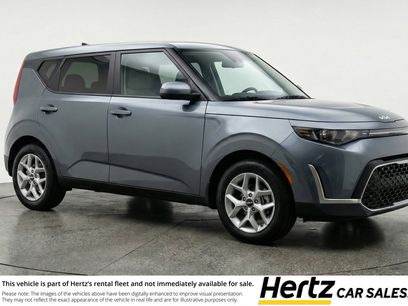 Used 2025 Kia Soul LX w/ LX Technology Package