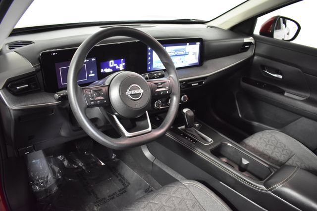 Certified 2025 Nissan Kicks SV w/ SV Premium Package AWD/4WD image 12