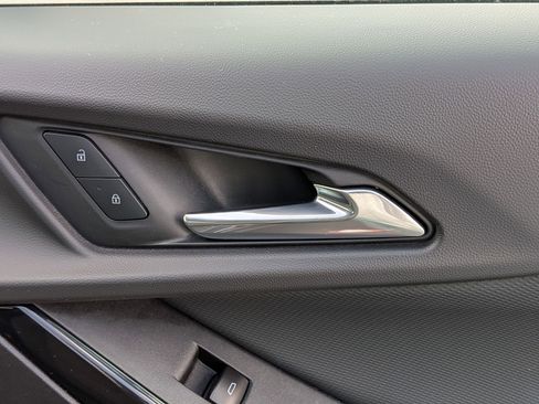 Used 2025 Chevrolet Equinox LT image 33