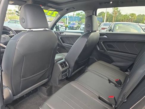 Used 2024 Volkswagen Tiguan SE R-Line FWD image 12