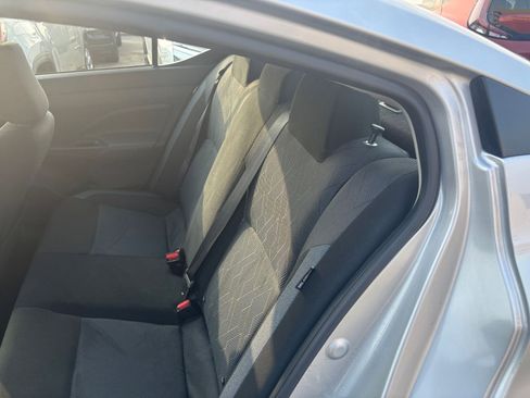 Used 2025 Nissan Versa SV image 35