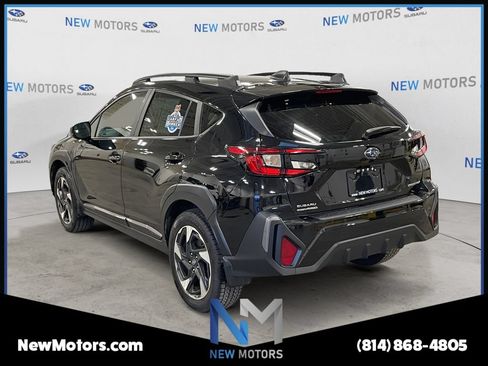 Used 2024 Subaru Crosstrek 2.5i Limited w/ Crosstrek Mirror Package AWD/4WD image 3