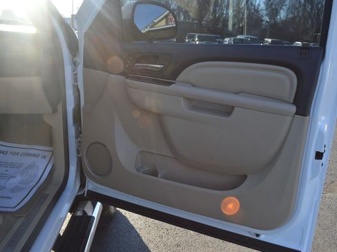 Used 2013 GMC Sierra 2500 Denali image 23