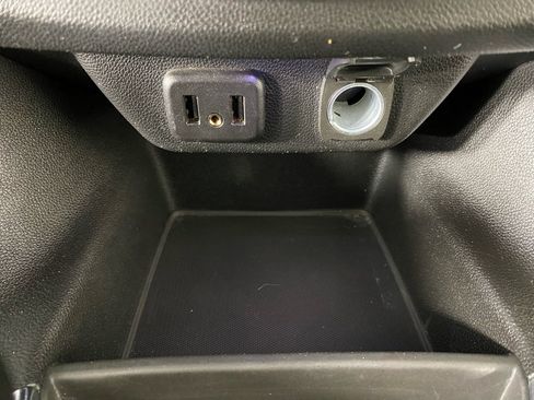 Used 2018 Chevrolet Traverse LT AWD/4WD image 29