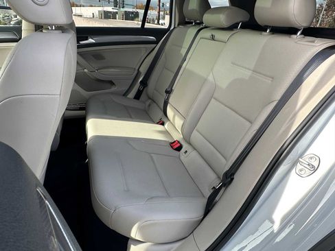 Used 2019 Volkswagen Golf Alltrack SE image 17