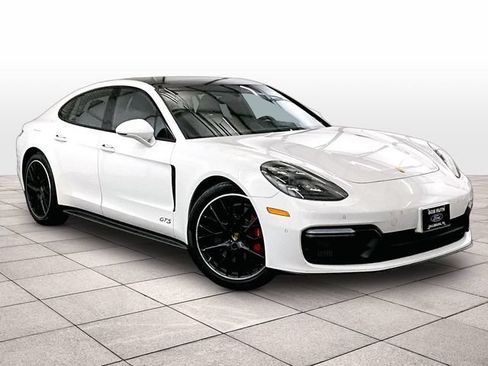Used 2019 Porsche Panamera GTS AWD/4WD image 2