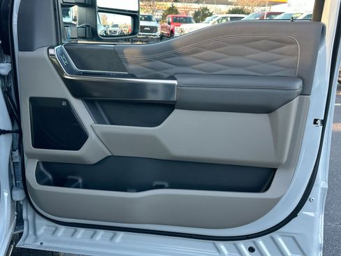 New 2026 Ford F450 Platinum w/ Platinum Plus Package image 40