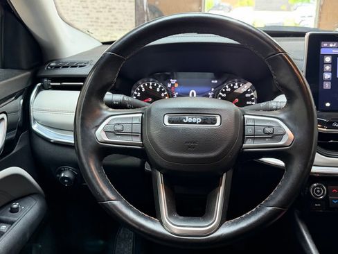 Used 2022 Jeep Compass Limited AWD/4WD image 17