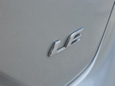 Used 2024 Toyota Corolla LE FWD image 11