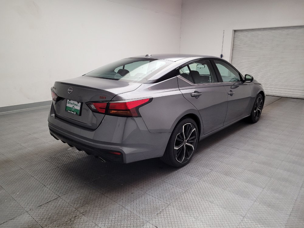 Used 2024 Nissan Altima 2.5 SR FWD image 9