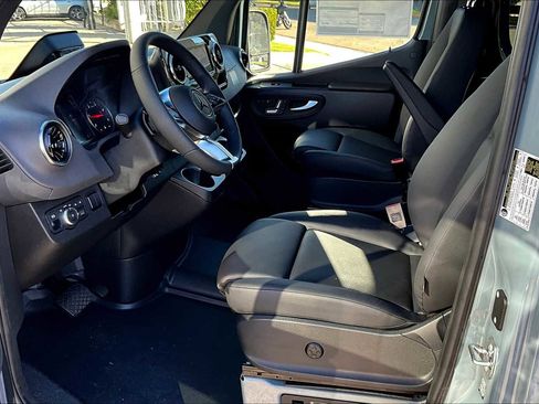 New 2026 Mercedes-Benz Sprinter 2500 image 9