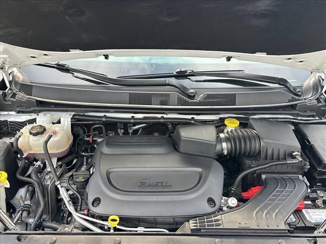 Used 2023 Chrysler Pacifica Touring-L AWD/4WD image 30