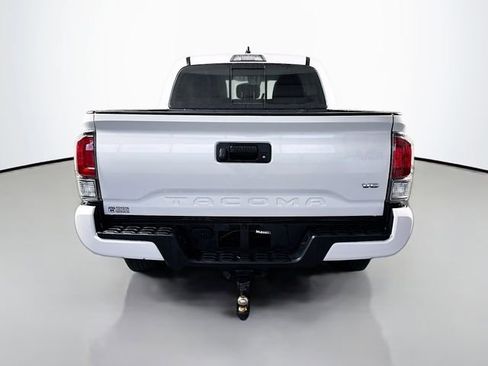 Used 2023 Toyota Tacoma TRD Sport image 5