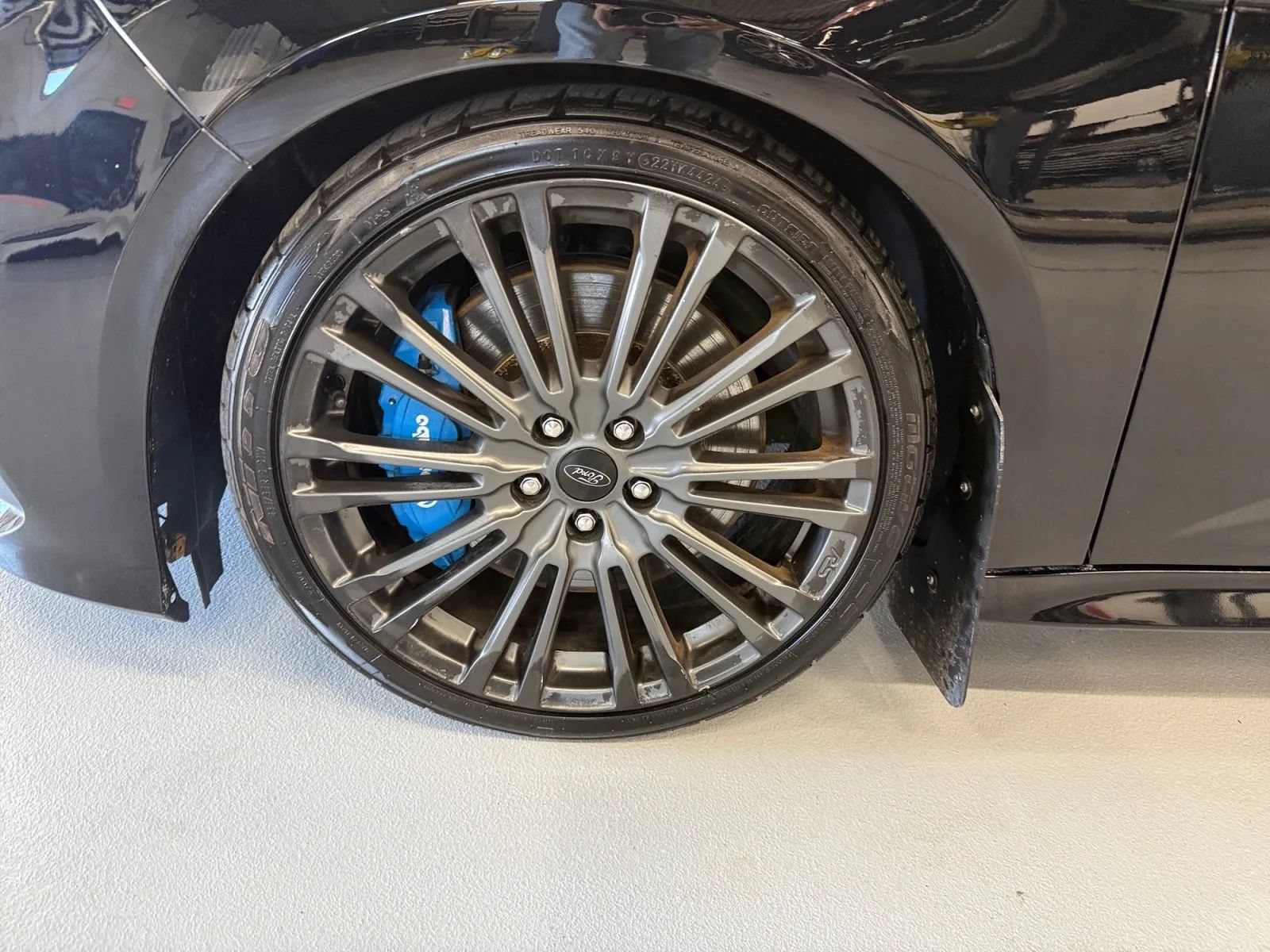 Used 2017 Ford Focus RS AWD/4WD image 38