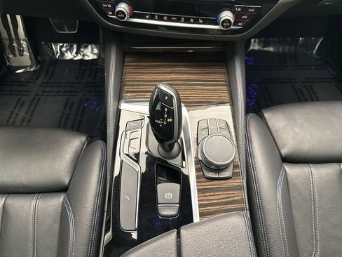 Used 2020 BMW 540i xDrive w/ M Sport Package image 20