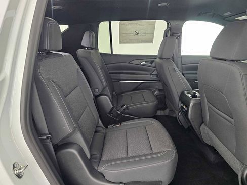 New 2026 Chevrolet Traverse LT image 12