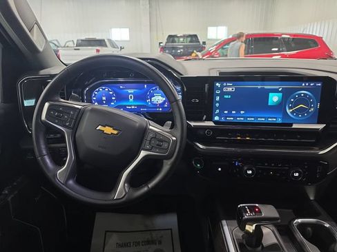 Used 2023 Chevrolet Silverado 1500 LTZ w/ LTZ Premium Package AWD/4WD image 10