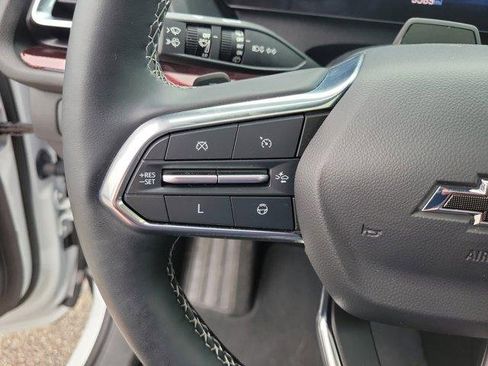 Used 2024 Chevrolet Traverse Z71 w/ Enhanced Driving Package image 25