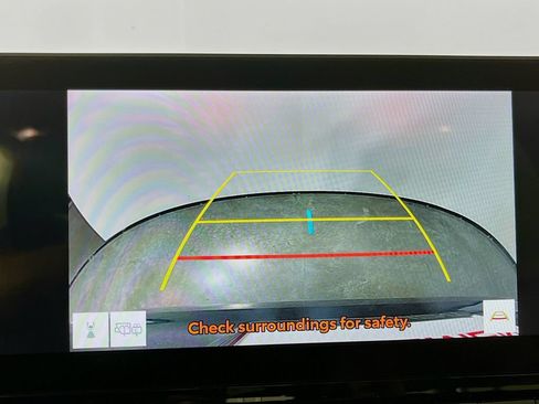 Used 2024 Toyota Grand Highlander AWD image 20