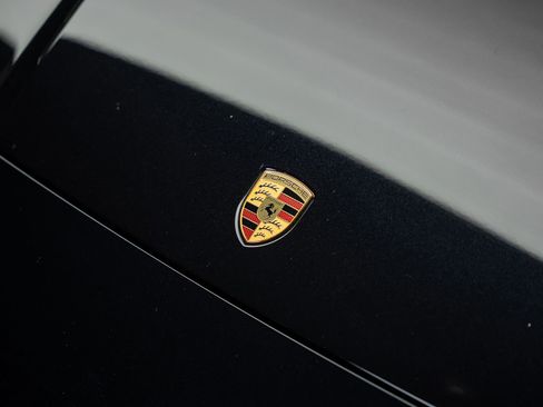 Used 2024 Porsche Panamera RWD image 11