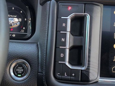 Used 2023 GMC Yukon XL Denali AWD/4WD image 21