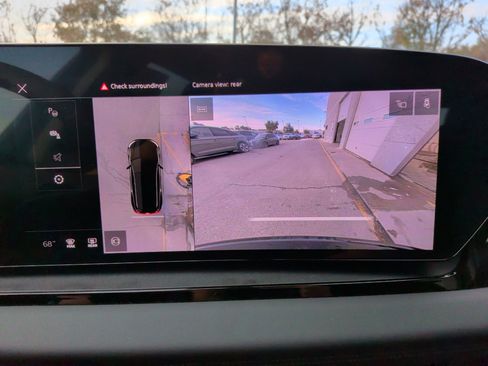 Used 2025 Audi Q6 e-tron Premium w/ Convenience Package image 25