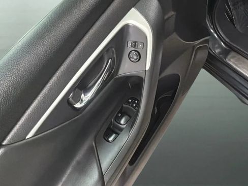 Used 2016 Nissan Altima 2.5 SV FWD image 17