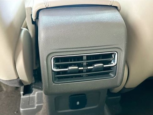Used 2021 Lincoln Corsair FWD image 24