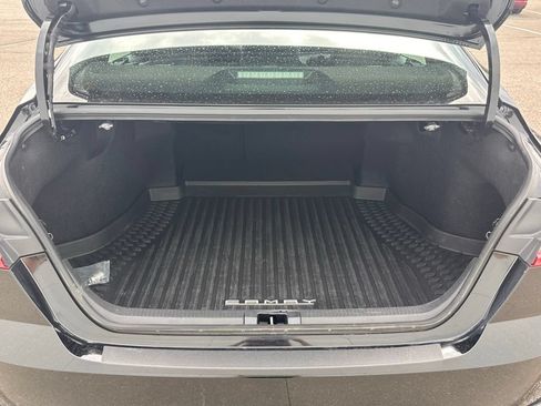 Used 2025 Toyota Camry SE w/ Multimedia Upgrade Package FWD image 19