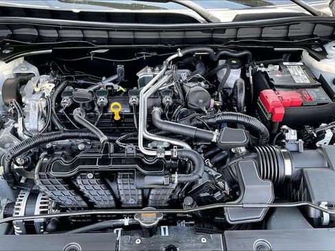 Used 2025 Nissan Altima 2.5 SL FWD image 21