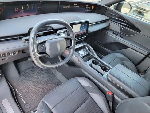 Certified 2024 Lincoln Nautilus Reserve w/ Jet Appearance Package (87T) AWD/4WD image 19