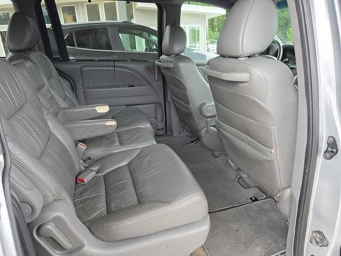 Used 2010 Honda Odyssey EX-L image 18